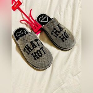 Paris Hilton Rhinestone Slippers, sz 5/6, That’s Hot, NEW with tags